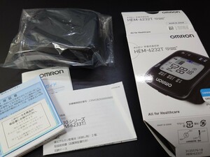 【送料込・新品同様】オムロン　OMRON　手首式血圧計　HEM-6232T