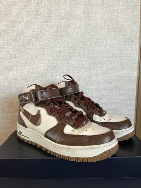 NIKEエアフォース1 ミッドスニーカー　Nike air force1