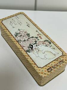 東京国立博物館　コラボレーションお菓子の空き缶　歌川広重　薔薇に狗子　浮世絵