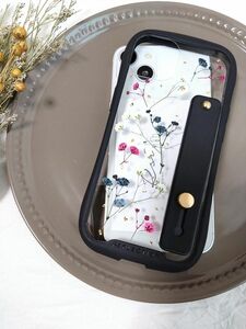 iPhoneケース　スマホケース　ハンドメイド　押し花iPhoneカバー