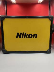 ＊ Nikon ジェラルミン アルミケース ハードケース カメラ用品 イエロー 幅約46cm 奥行き約33cm 深さ約10cm ニコン