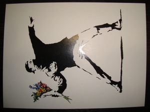 バンクシー『花束を投げる男』ポストカード★BANKSY『FLOWER THROWER BEIT SAHOUR,PALESTINE』/LOVE IS IN THE AIR/イスラエル/パレスチナ