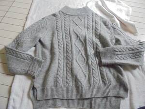 ジルスチュアート　ニット編み込みセーター　フリーサイズ　グレー
