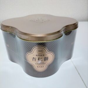 杏仁餅　ALMOND COOKIE 560g 賞味期限　2024.11.5　お歳暮　上品な味　やみつきになる