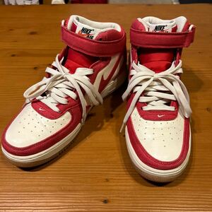 NIKE ナイキ スニーカー メンズ 28㎝ ハイカット AIRFORCE 1 WHITE RED エアーフォースワンUS 10 シューズ 靴 スニーカー バスケット 
