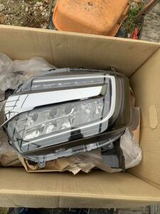 破損無し!! 程度良好!! HONDA ホンダ N-BOXカスタム JF3 後期 左 左側 助手席 LED ヘッドライト STANLEY W3106 33150-TAA-J02 小キズ程度