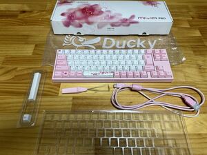 Ducky x Varmilo (アミロ) 桜 73キー 日本語配列キーボード Fnキーレス　Varmilo 73 Sakura JIS Keyboard 銀軸　送料無料　税込