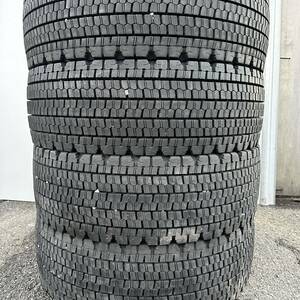 バリ山★スタッドレス 245/70R19.5 140/138J ブリヂストン W900パターン 4本セット 再生 409