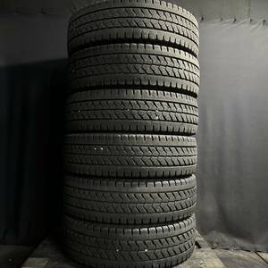 送料無料 バリ山★2022年製 225/70R16 117/115L ブリヂストン W979 6本セット スタッドレス エルフ　キャンター　ダイナ