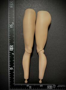【在1/売り切り】DAMTOYS製 1/6 スケール フィギュア 女性素体用 部品 脚 特殊膝関節 クレア バイオハザード (未使用