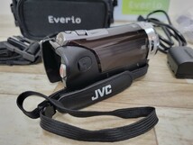 未使用に近い JVC Victor Everio GZ-E345 ビデオカメラ_画像3