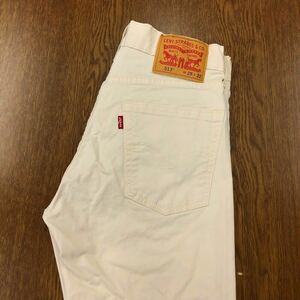 【EL215】Levi's 513 W28 L32 薄地 カラーパンツ アイボリー ストレッチ生地 メンズブランド古着 リーバイス513 送料無料