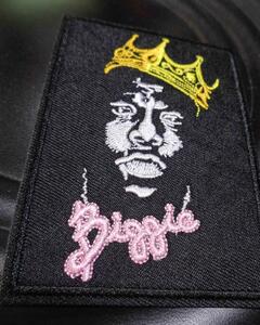 四角◆新品ノトーリアスThe Notorious B.I.G） ビギー（Biggie）　ビッグ（BIG)　ラップ　ラッパー　ヒッポホップ刺繍ワッペン（パッチ）