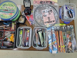 釣り具大量　釣り辞めました出品　一部中古品あり　針・仕掛け・ちびラークなどどっさり！