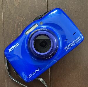 防水デジカメ　Nikon COOLPIX S32 本体のみ　ジャンク品　送料無料