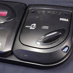 セガSEGA メガCD2 &メガドライブ2セット 動作品 コントローラー 電源 AVケーブル付 /MEGA DRIVE2 &MEGA-CD2の画像4