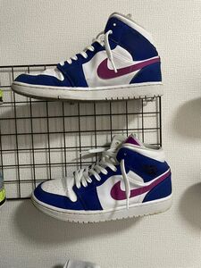 【大特価】Nike Air Jordan 1 Mid "Hyper Royal Hyper Violet"