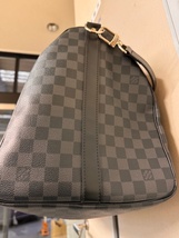 税込ルイヴィトン LOUIS VUITTON ダミエ グラフィット キーポル 55 定価387200円バンドリエール 高年式 ボストンバッグ ショルダーバッグ _画像2