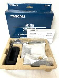 【ほぼ新品】TASCAM アクセサリキット(三脚/ウインドスクリーン) DR-1/GT-R1用 AK-DR1