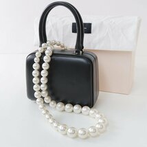 美品 シモーネロシャ Simone Rocha パールショルダー2WAYレザーハンドバッグ /ブラック 黒 肩掛け がま口【2400013643061】_画像1