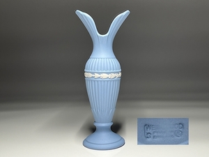 【瑞】ウェッジウッドWEDGWOOD ジャスパー　一輪挿し　高：１４．７ｃｍ