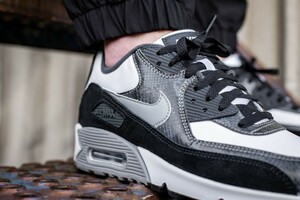 7X【特価/Used/良品/入手困難】NIKEAIR MAX 90 QS PYTHON\WHITE/PARCTICLE/Jordan sb force atmos AIRMAX dunk acg supreme 1 2 4 95 97