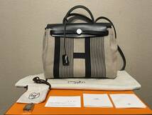 エルメス　ＨＥＲＭＥＳ　エールバッグジップＰＭ　レア商品　ベージュ　黒　付属品全部あり　中古美品_画像1