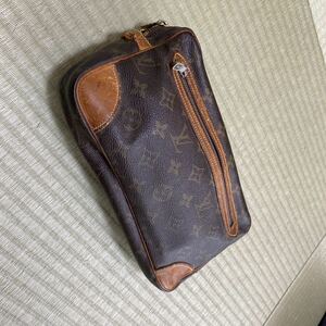 VUITTON セカンドバッグ