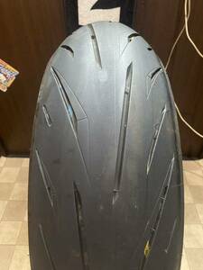 中古MCタイヤ バリ山 2023年製造 BRIDGESTONE BATTLAX S22 180/55ZR17 パンク修理痕あり バトラックス 180 55 17 2023 M2884