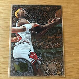 NBA カード　デニスロッドマン ロドマン1995-96 FLEER metal Dennis Rodman ブルズ