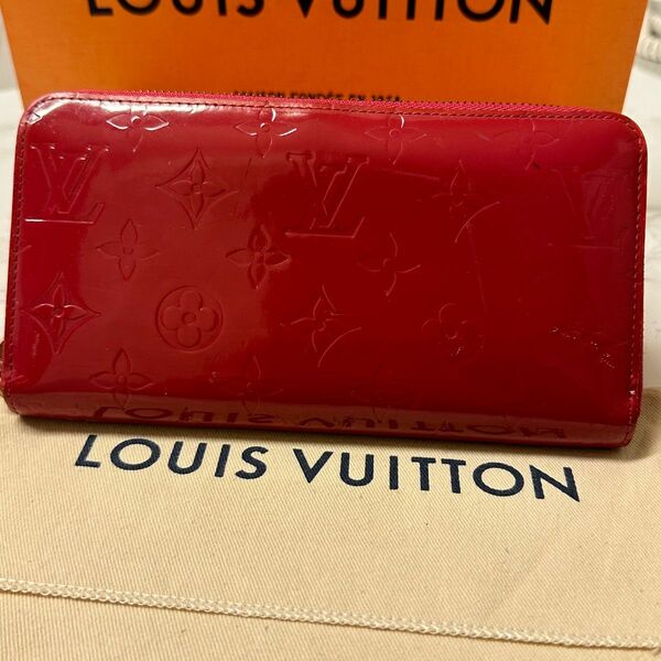 新品同様！ ルイヴィトン LOUIS VUITTON ヴェルニ 財布　長財布 ジッピー ウォレット