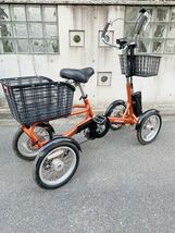 【美品】希少 電動アシスト付き4輪自転 けんきゃくん 4輪自転車 自転車 シニア バイク 電動アシスト 電動自転車 充電器新品 チャリ_画像3