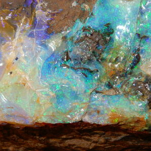 天然ボルダーオパール 原石 重さ1360g 13㎝ 12㎝ 6㎝ 天然石 天然オパールの画像6