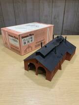 Shinano Micro れんが建機関庫 プロトタイプ 糸魚川機関区 定価4300円 箱付きジオラマ 鉄道模型_画像1