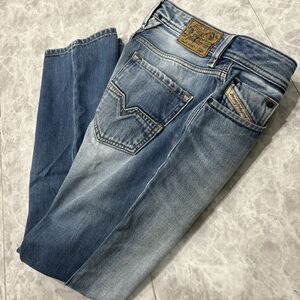 II ＊ 国内正規品 '人気シルエット' DIESEL ディーゼル STRAIGHT デニムパンツ / ジーンズ W30 L30 メンズ ボトムス 古着 