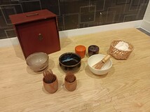 nn0202 078 茶道具 一式 おまとめセット 中古 現状品 茶器 茶碗 棗 茶筅 湯呑み 茶道 煎茶道具 籠 _画像1