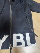 バーバリー BURBERRY ジャケット メンズ フード付き ロゴ ジップアップ ブルゾン ブラック フード ジャケット　Ｍサイズ_画像9
