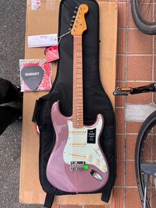 Fender Stratocaster ストラト vintera バーガンディ