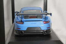 MINICHAMPS 1/18 ポルシェ 911 ( 991.2 ) GT2 RS 2018 BLUE WITH BLACK WHEELS_画像7
