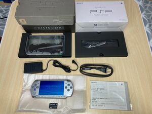 新品同様　PSP2000クライシスコア　ファイナルファンタジー7 10周年限定版　付属品完備　SONY ソニー プレイステーションポータブル 