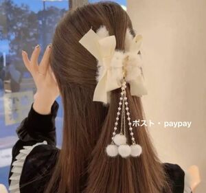 ヘアアクセサリー カチューシャ ファー ホワイト 髪飾り バレッタ