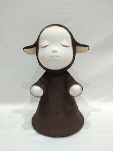 奈良美智 yoshitomo nara Crated Room #3 Little Pilgrim Night Walking Brown acrylic and cotton collage on fibreglass 28CM