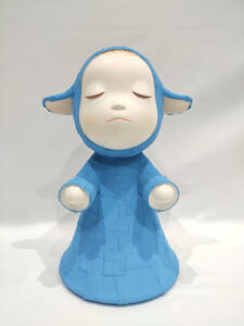 奈良美智 yoshitomo nara Crated Room #3 Little Pilgrim Night Walking Blue acrylic and cotton collage on fibreglass 28CM