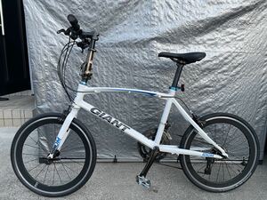 GIANT IDIOM1 ジャイアント折り畳み自転車 ★引き取り限定