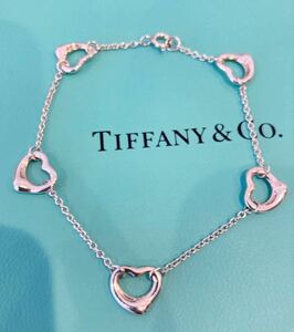 新品 正規品 ティファニーアンドコー　TIFFANY&Co. ブレスレット ファイブハート　シルバー ケース 巾着 紙袋 リボン ハート　プレゼント