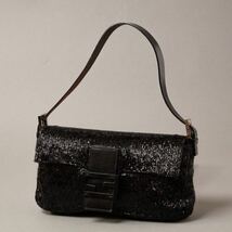 【美品】一スタ FENDI フェンディ ハンドバッグ バケットバッグ ショルダーバッグ クロスボディバッグ ビーズ レザーディテール ブラック_画像1