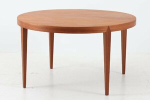 Haslev(ハスレヴ)　円形センターテーブル　チーク材　北欧家具ビンテージ　デンマーク製