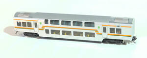 【F3JW54】KATO「サロ213　湘南色」ケースなし動力なし　211系近郊形電車　中古Nゲージ　ジャンク