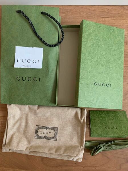 GUCCI長財布用小箱、ポーチ、紙袋、リボン(販売手数料無料の間)