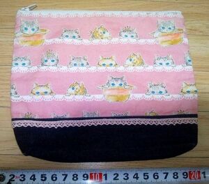 ◆かわいい ネコ 猫柄 ハンドメイド 大きめ メイク コスメ 化粧 ポーチ 小物入れ バッグインバッグ ピンク色◆
